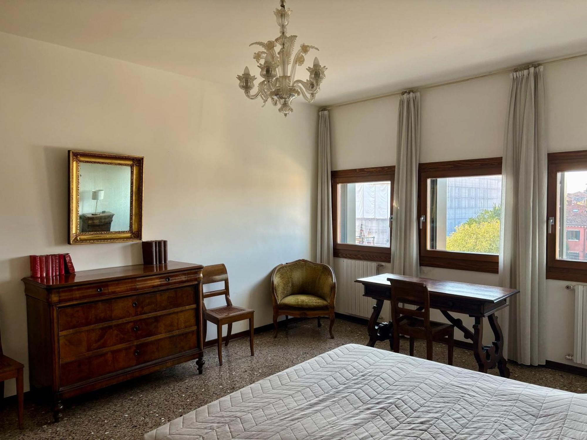 Large And Bright With Canal View * Venecia
